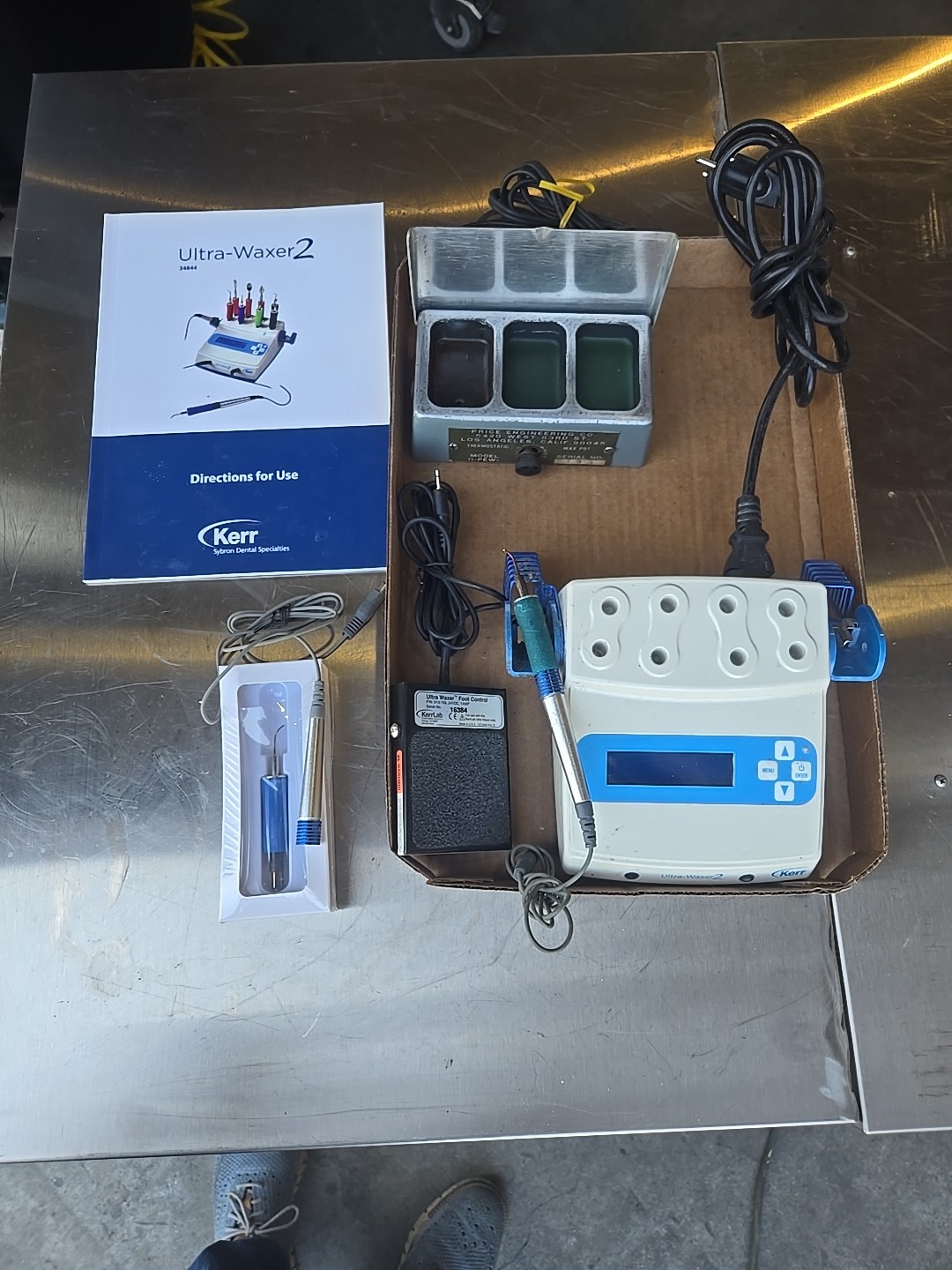 Kerr Ultra Waxer 2 & 2 handles W/Dipping Waxer