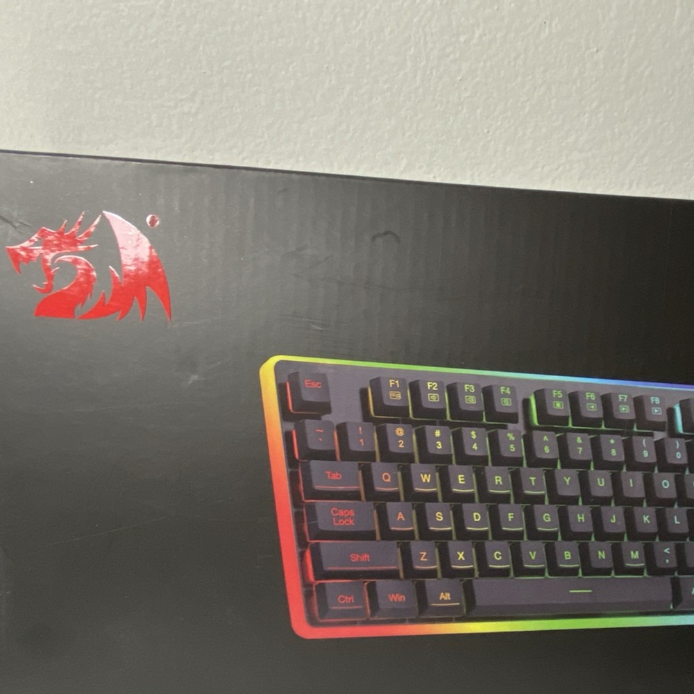 Redragon S107 Gaming Wired Illuminated Keyboard Mouse Mousepad Bundle QWERTY