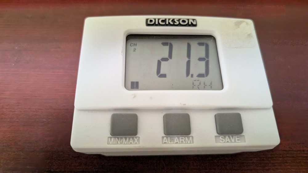 (1) DICKSON TM320 LCD Display Temperature Data Logger No Power/Connection Cables