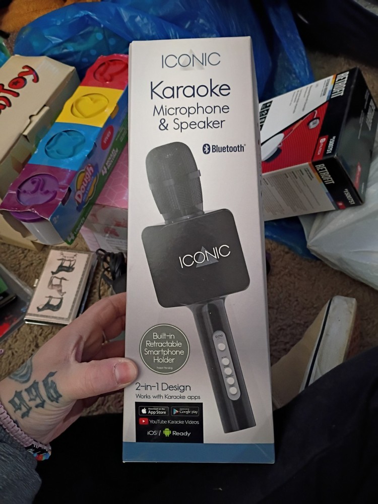 Iconic karaoke microphone bluetooth speaker