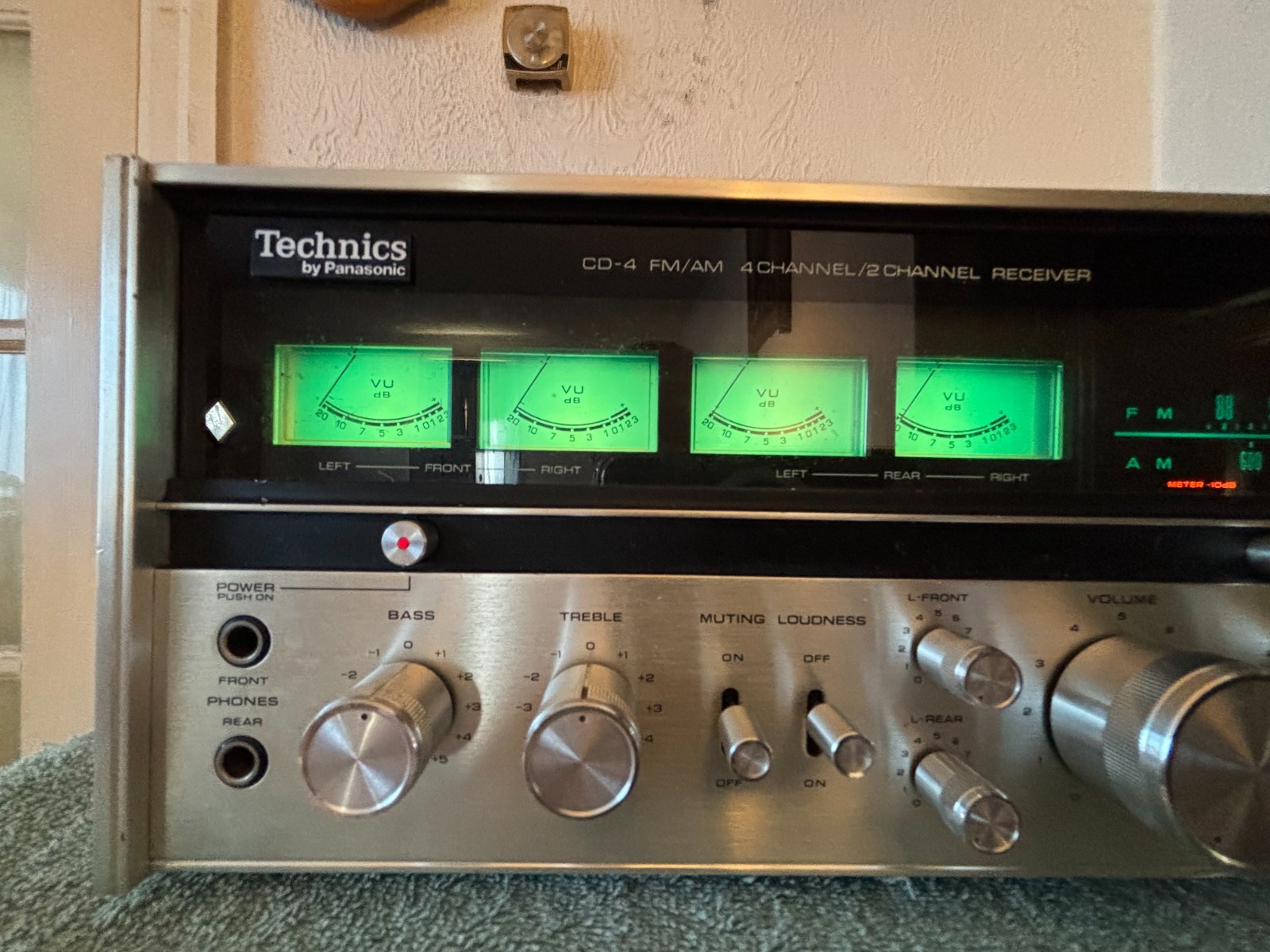 Vintage Technics SA-8000X Stereo 2/4 Channel Receiver-Powers On-Parts/Repair