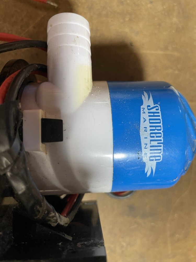 Shoreline Marine Bilge Pump with Float Switch, 800 GPH