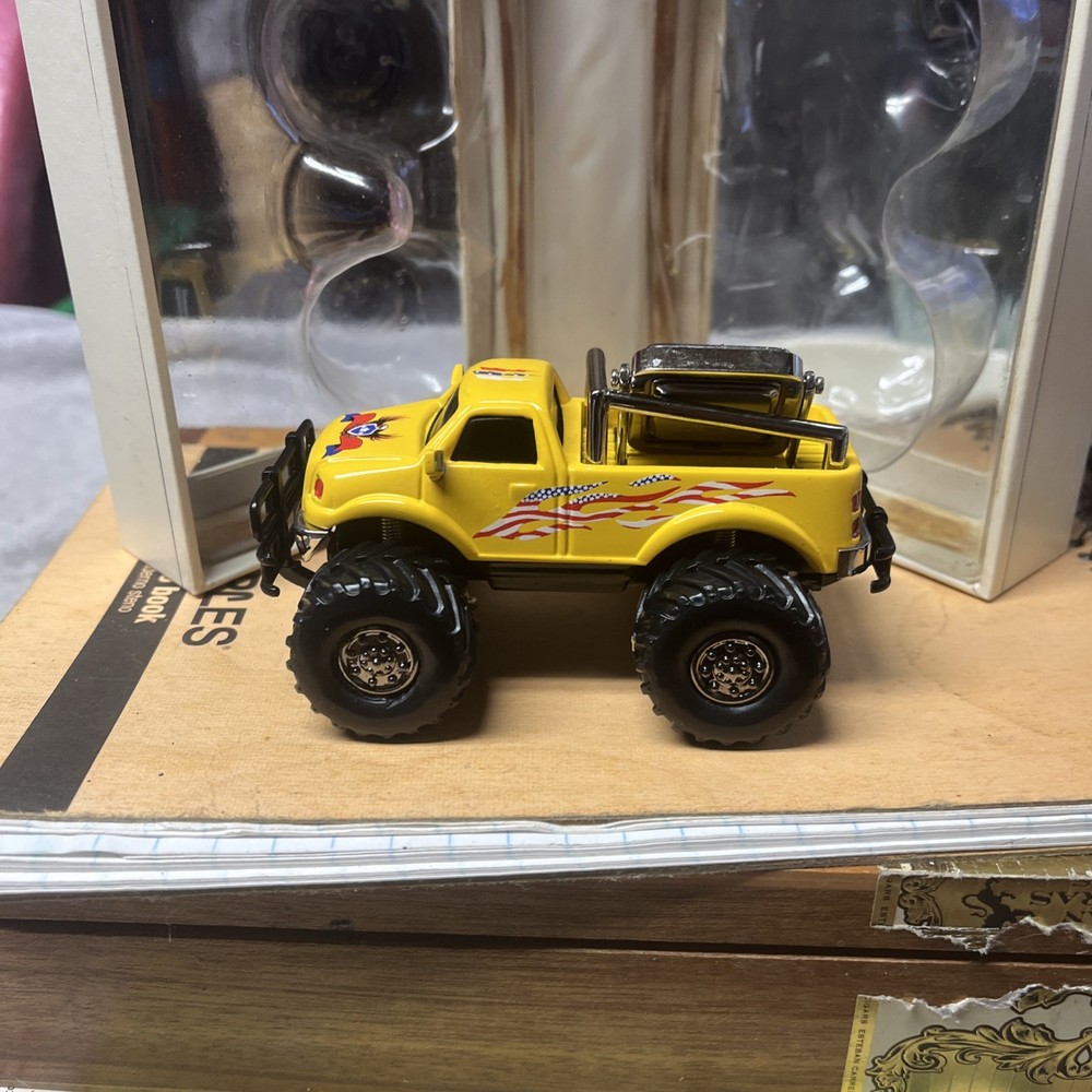 Monster Truck Clock in box, Needs Battery