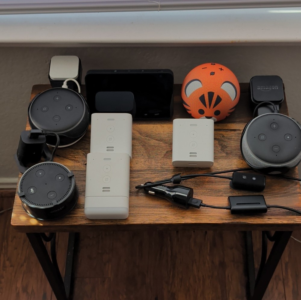 Amazon Echo Dot & Echo Show Smart Speaker Lot Alexa Wi-Fi Bluetooth Multi-Color