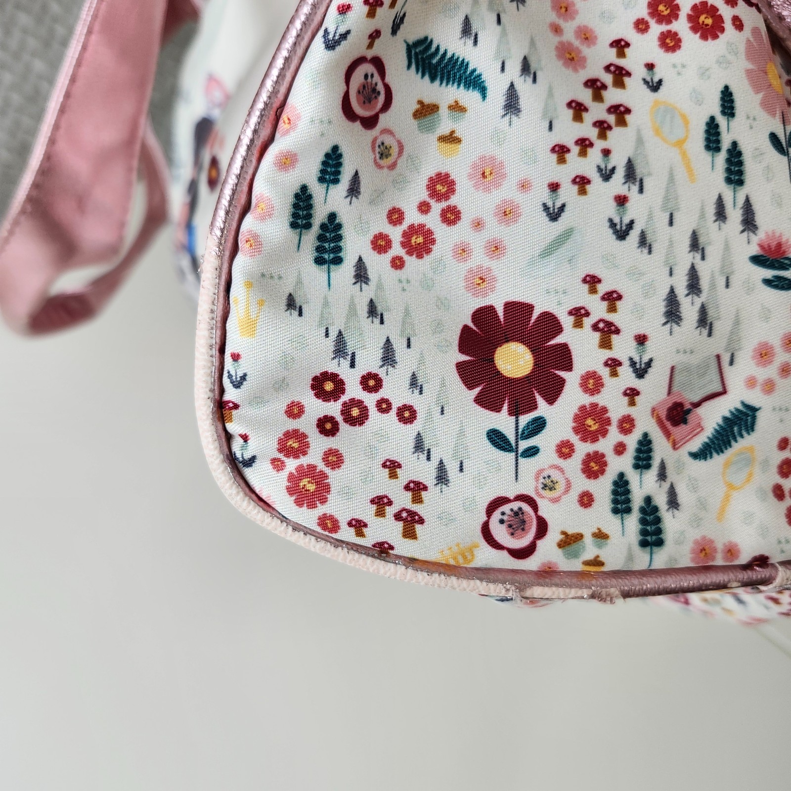 Animators Bag Princess Beauty And The Beast -Belle Authentic Disney Store Duffle