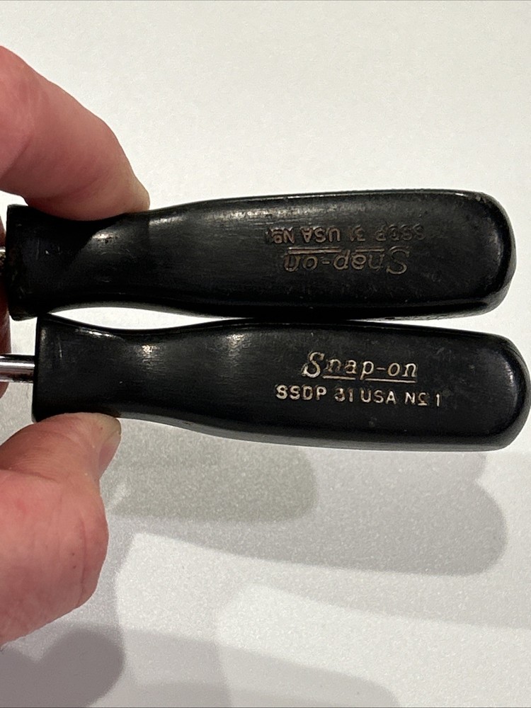 2 Snap On SSDP31 - #1 Phillips Tip 3" Long Blade Hard Handle Screwdrivers