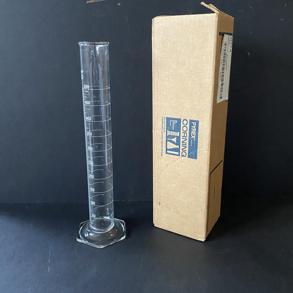 PYREX 3024 Glass 500mL Graduated Cylinder With Box