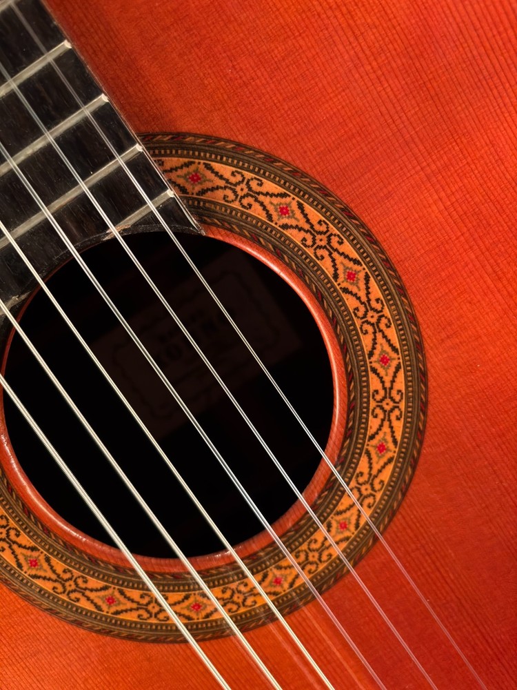1972 Masaru Kohno 8 Classical Guitar