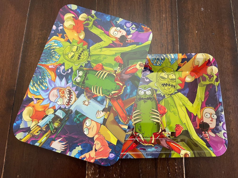 Premium Rolling Tray Ash Tray Magnetic Lid Anime Pickle Split 7x5”