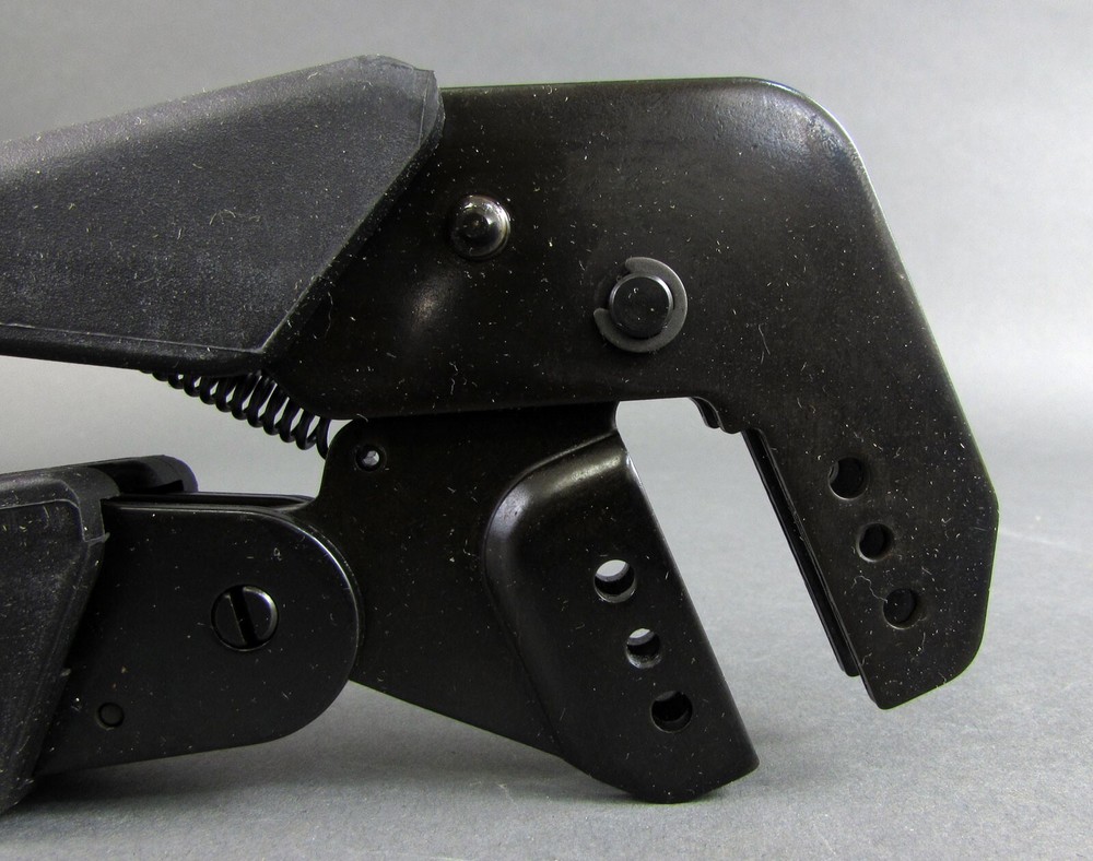 58532-2 REV A Amp Hand Crimp Tool Frame Electronic Connector