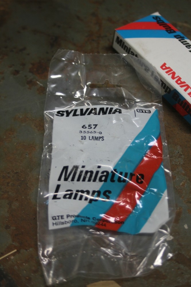 Sylvania Miniature Lamp Bulbs 10Pk Model 657