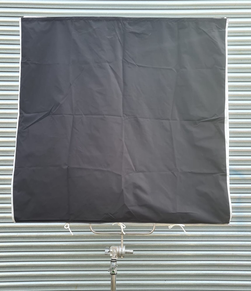 4x4 Ultrabounce Floppy black/White - NEW