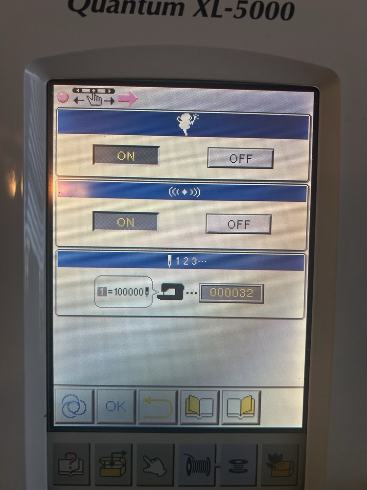 Singer Quantum XL-5000 Computerized Sewing Machine & Embroidery Plus Hoops