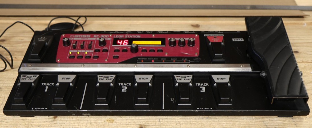 Boss RC-300 Loop Station w/ Power Supply - Black