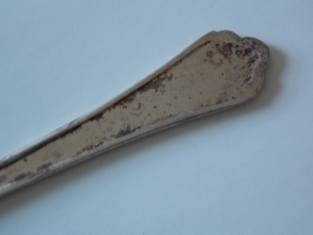 1937 Lynnbrook Pattern Butter Knife Racebrook Silverplate