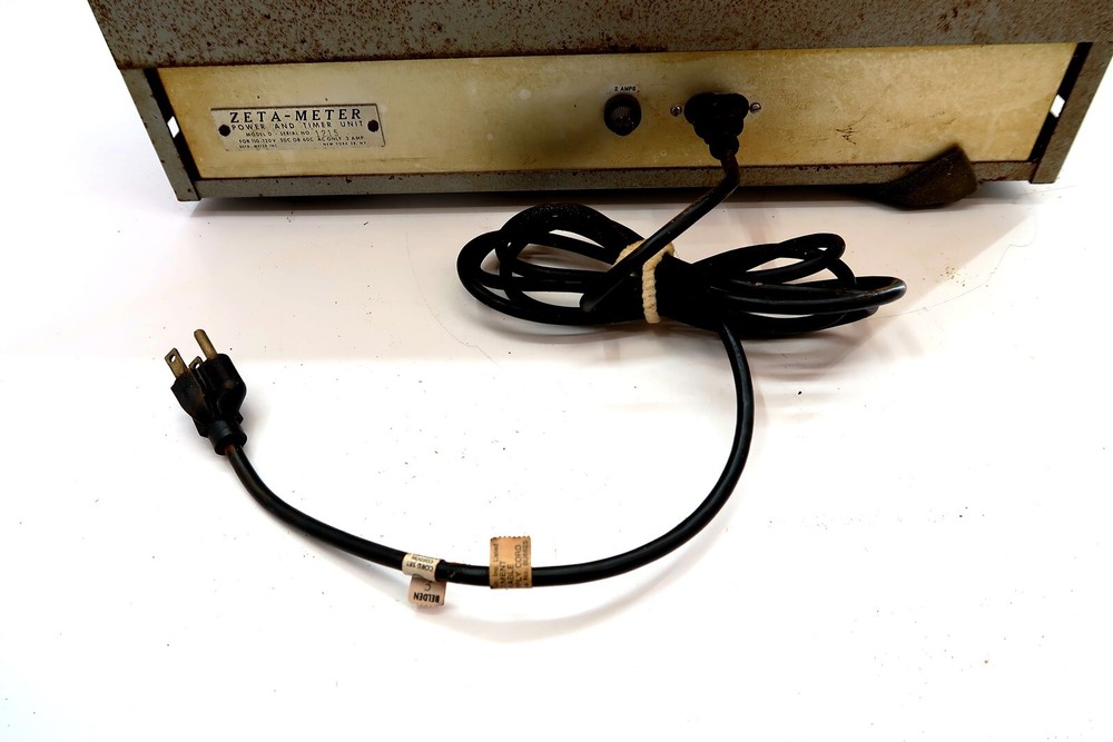 ZETA-METER Power and Timer Unit Model D Instrument ~ Powers On
