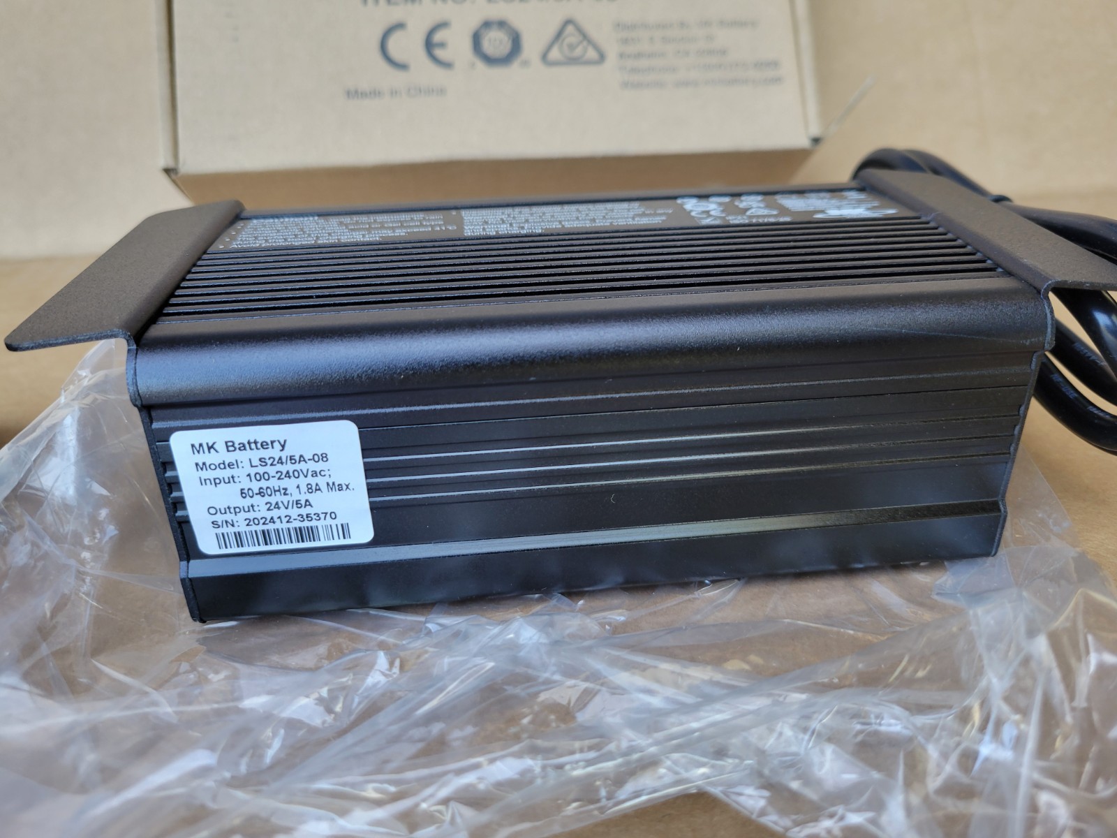 MK Wheelchair Battery Charger LS24/5A-08 24v 5a 3 prong power charger 24 volts