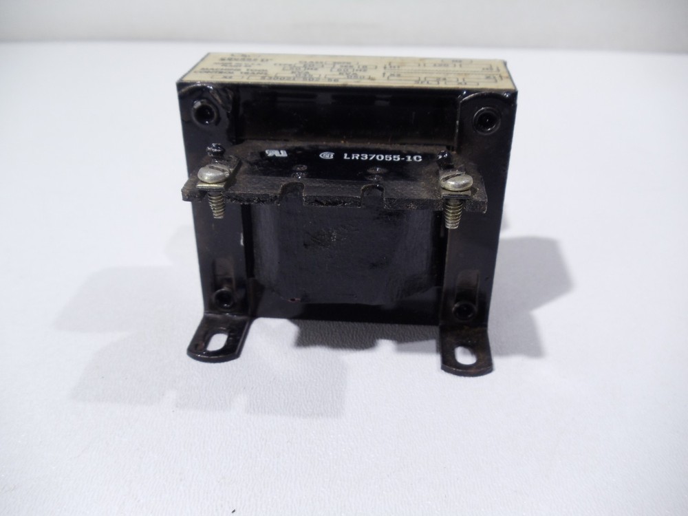 Square D 9070-EO Transformer .035-.050KVA 50/60HZ Material Control