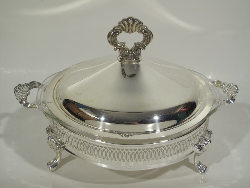 F B Rogers Silverplate 1543 Round Footed Covered Casserole Dish 2 Qt. VTG Pyrex