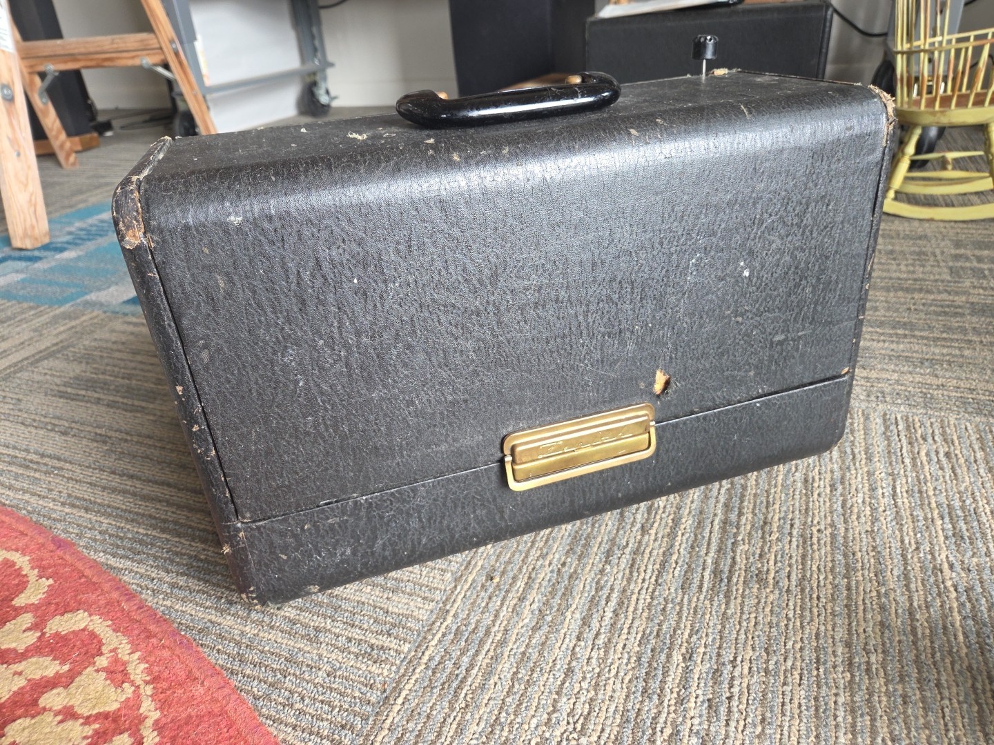 Vintage Zenith Transoceanic Radio G500 Chassis 5G40 - Turns On. For Restoration.