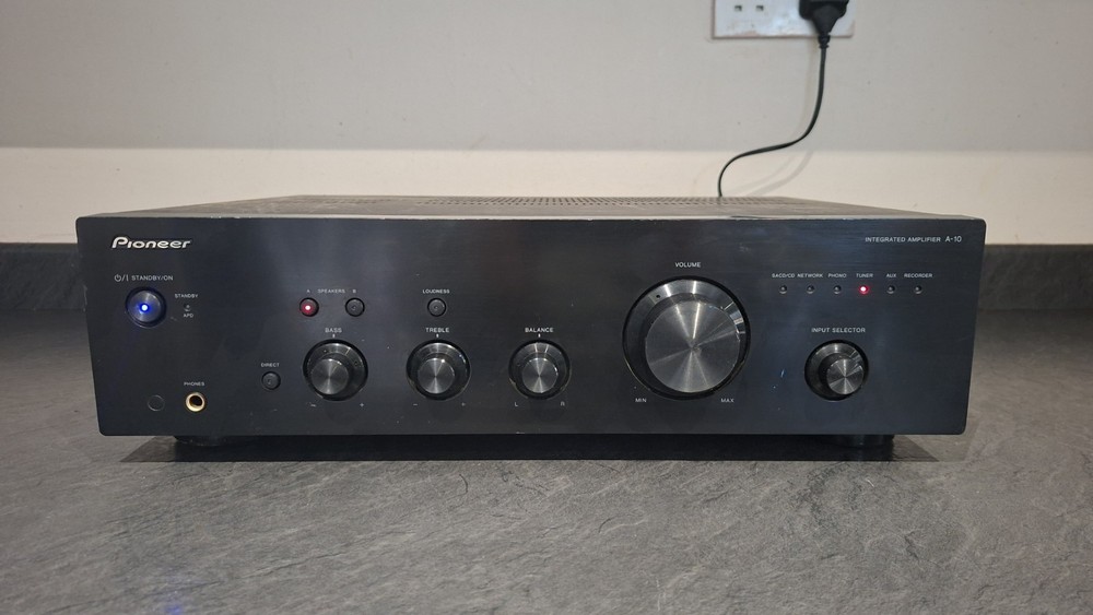 Pioneer A-10-k Integrated Amplifier  - Amplifier. Phono Input.
