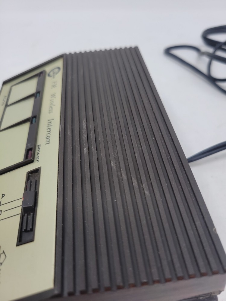 Carlton FM Wireless Intercom System 7050