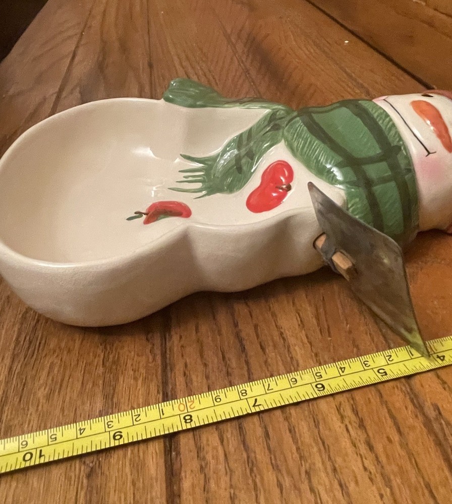 HALLMARK SNOWMAN SERVING DISH WALL HANGING WITH REMOVABLE SHOVEL