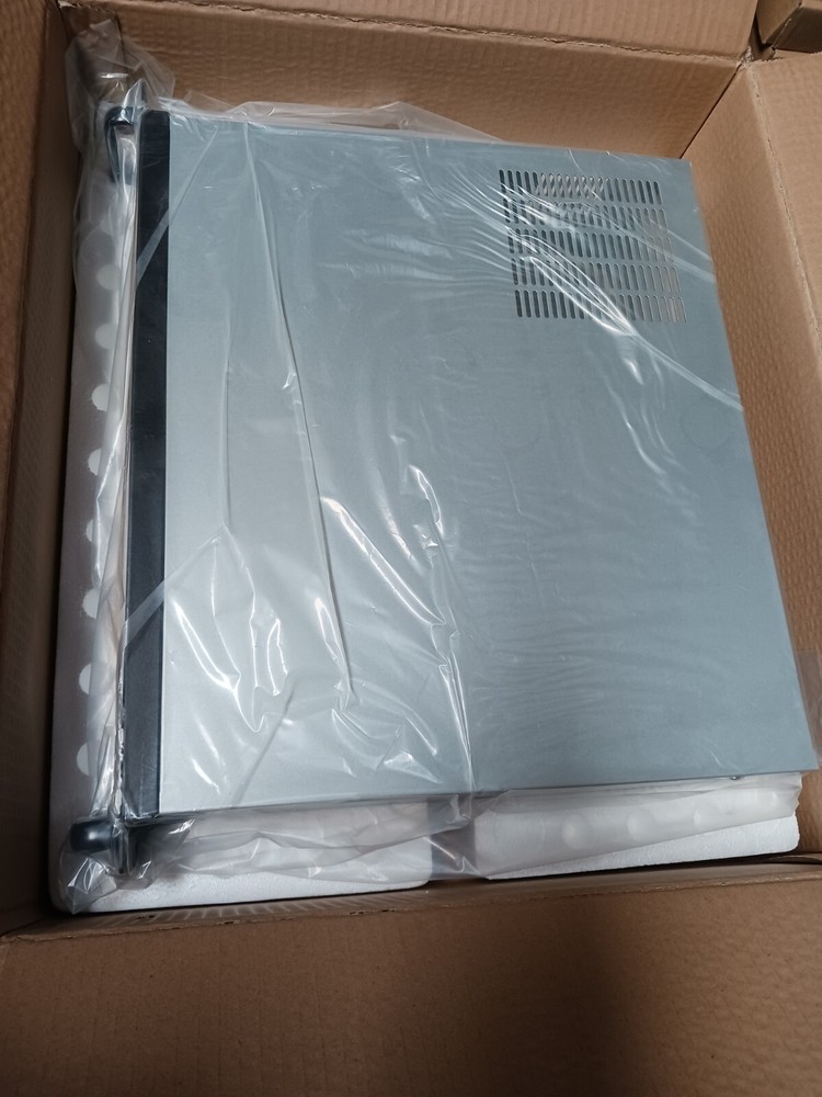 - Rosewill RSV-Z2600U Server Chassis