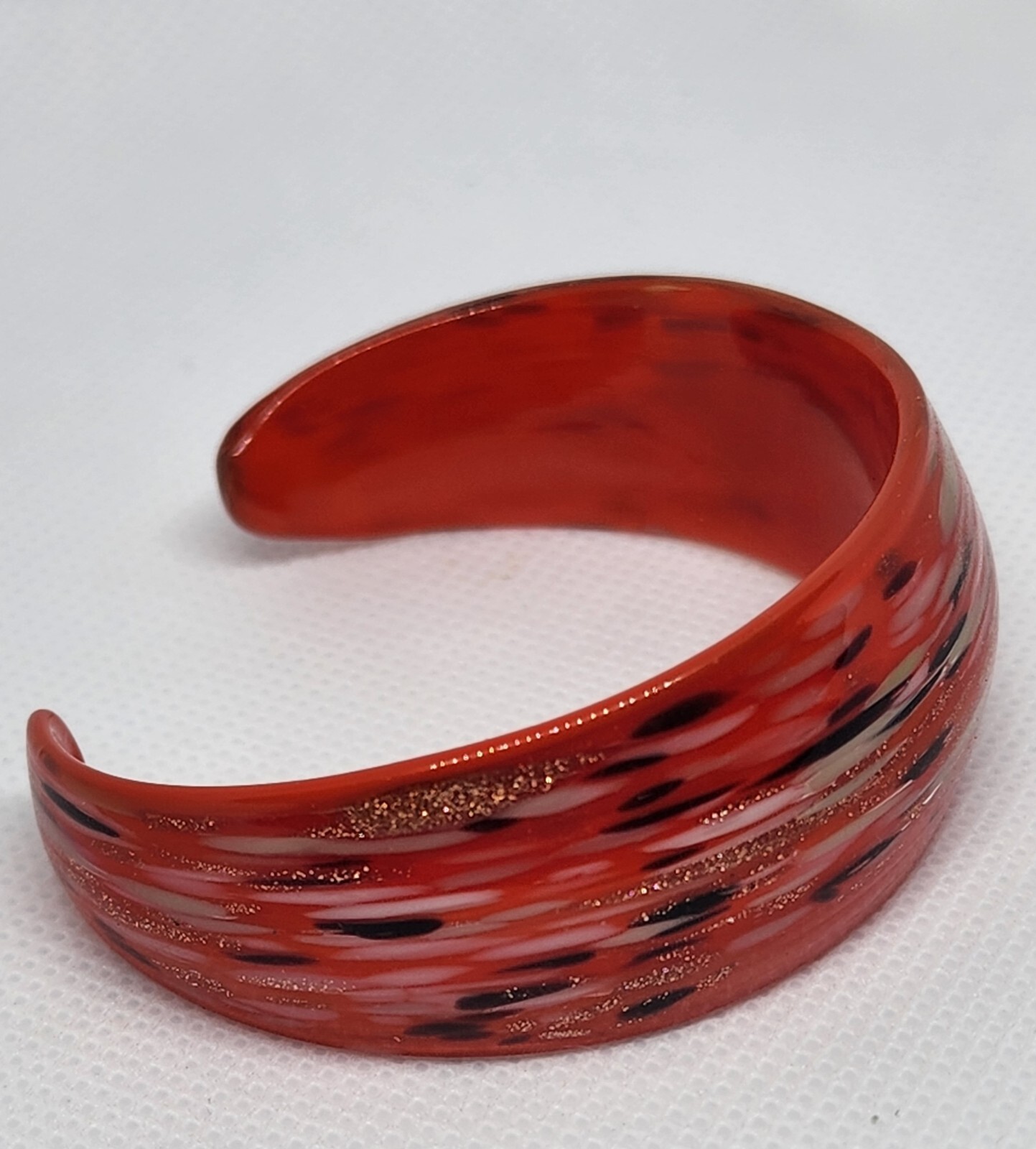 Red Black Beige Glass Cuff Bracelet with Gold Glitter Pre-Owned