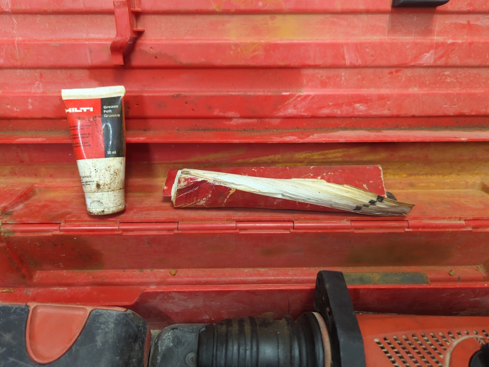 Hilti TE7 DRS Hammer Drill SDS Rotary Hammer with TE DRS-M01 Dust collector