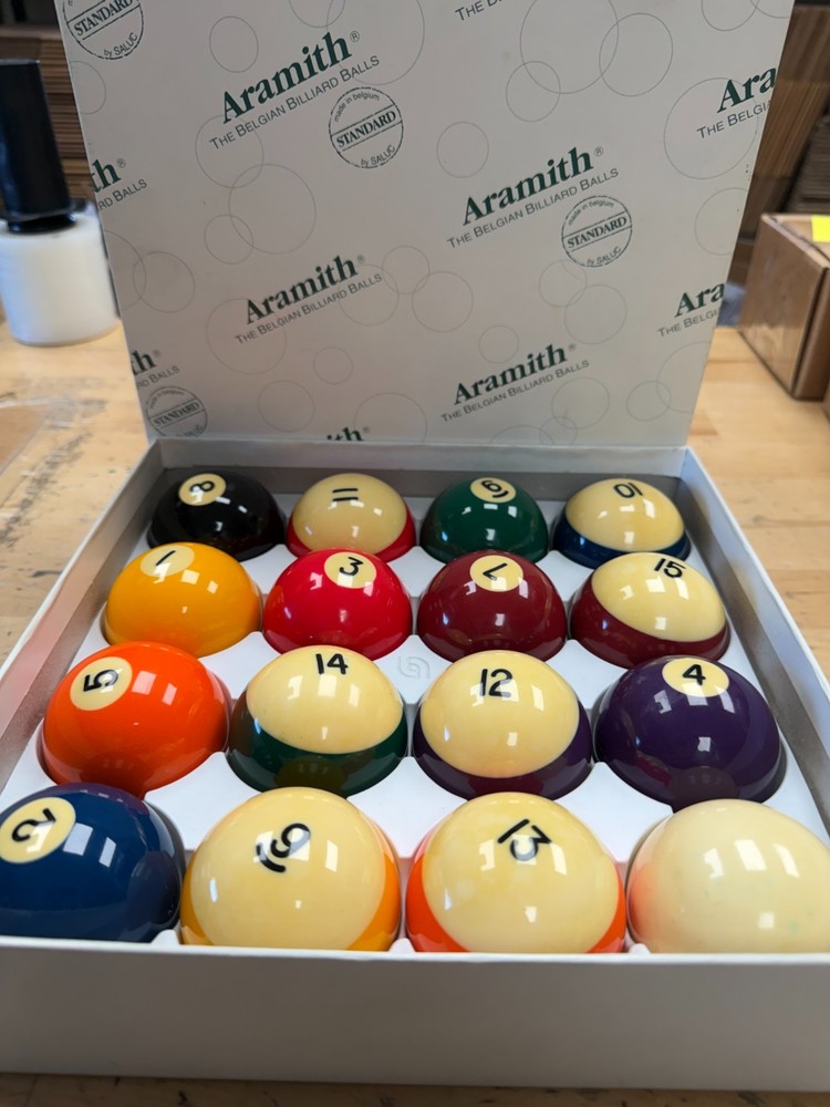 Araminth Standard Billiard Balls