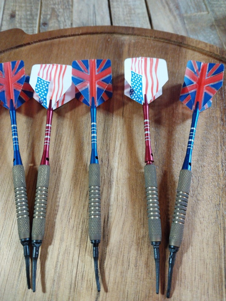 American & British Darts that are Vinage with Plastic tips