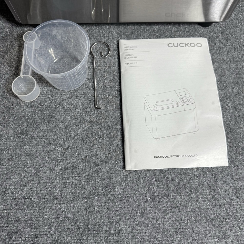 Cuckoo 2.2 lb. Multifunctional Bread Maker (CBM-AAB101S) EUC
