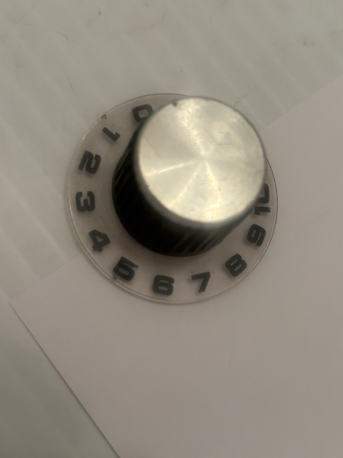 GIBSON MEDALIST 4/10 TUBE AMPLIFIER - ONE ORIGINAL KNOB