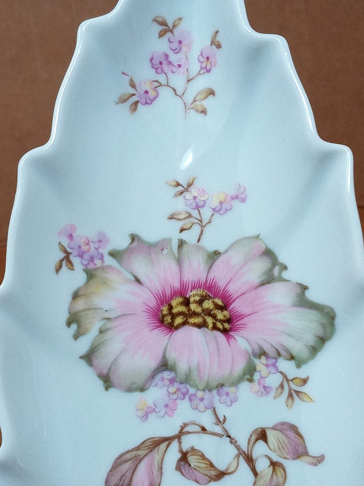 Mitterteich Bavaria Ceramic Trinket Dish leaf shape Florals Germany 7945 047