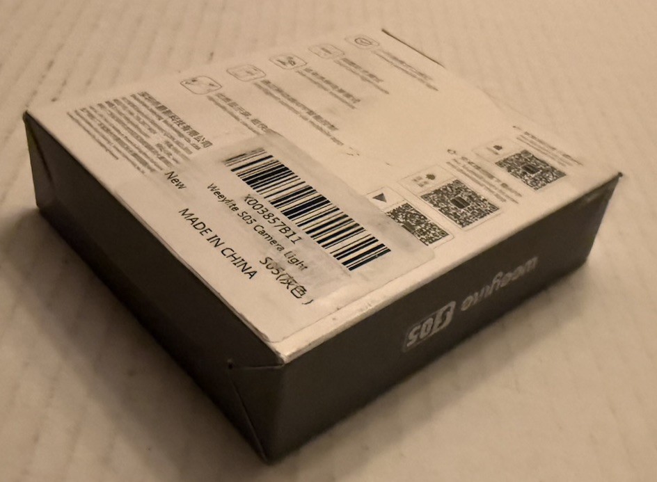 Viltrox S05 RGB Pocket Fill Light