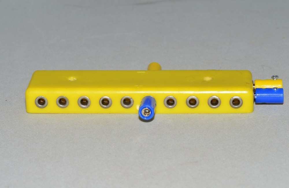 HO N Z Scale Yellow 10 Socket Distributor Plate