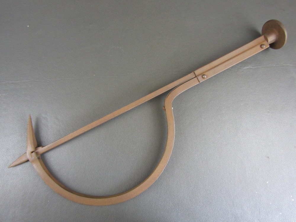 Vintage 22" thatchers needle old tool