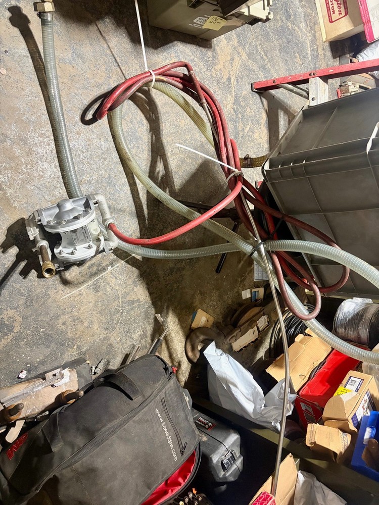 VERSAMATIC E5AP5T559C double diaphragm 1/2” pump