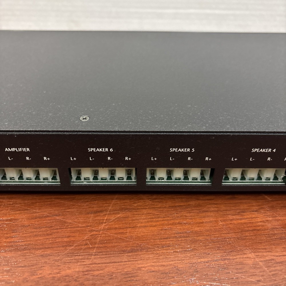 Niles HDL-6 High Definition Speaker Selection System Control Box