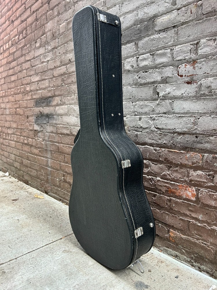 Takamine Jasmine Hardshell Case w Key