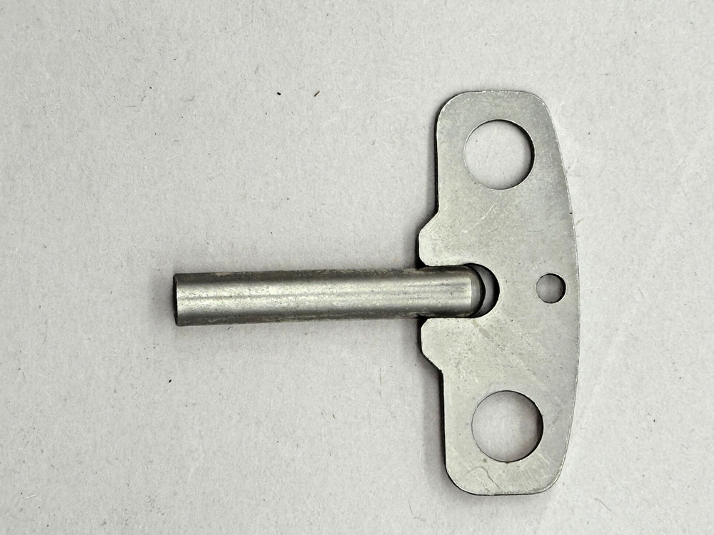 ANTIQUE CLOCK  KEY Size #8 4.0mm (CM93-252)