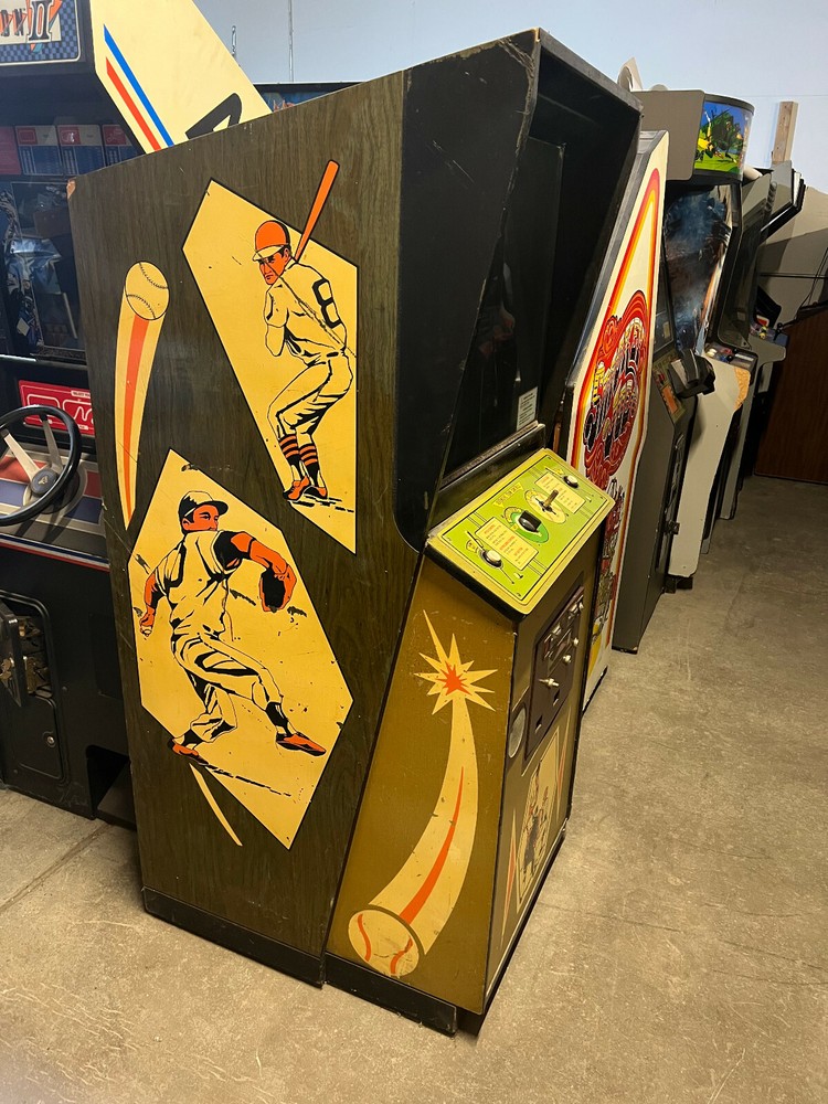 TORNADO BASEBALL ARCADE MACHINE by MIDWAY 1976 (Excellent Condition)