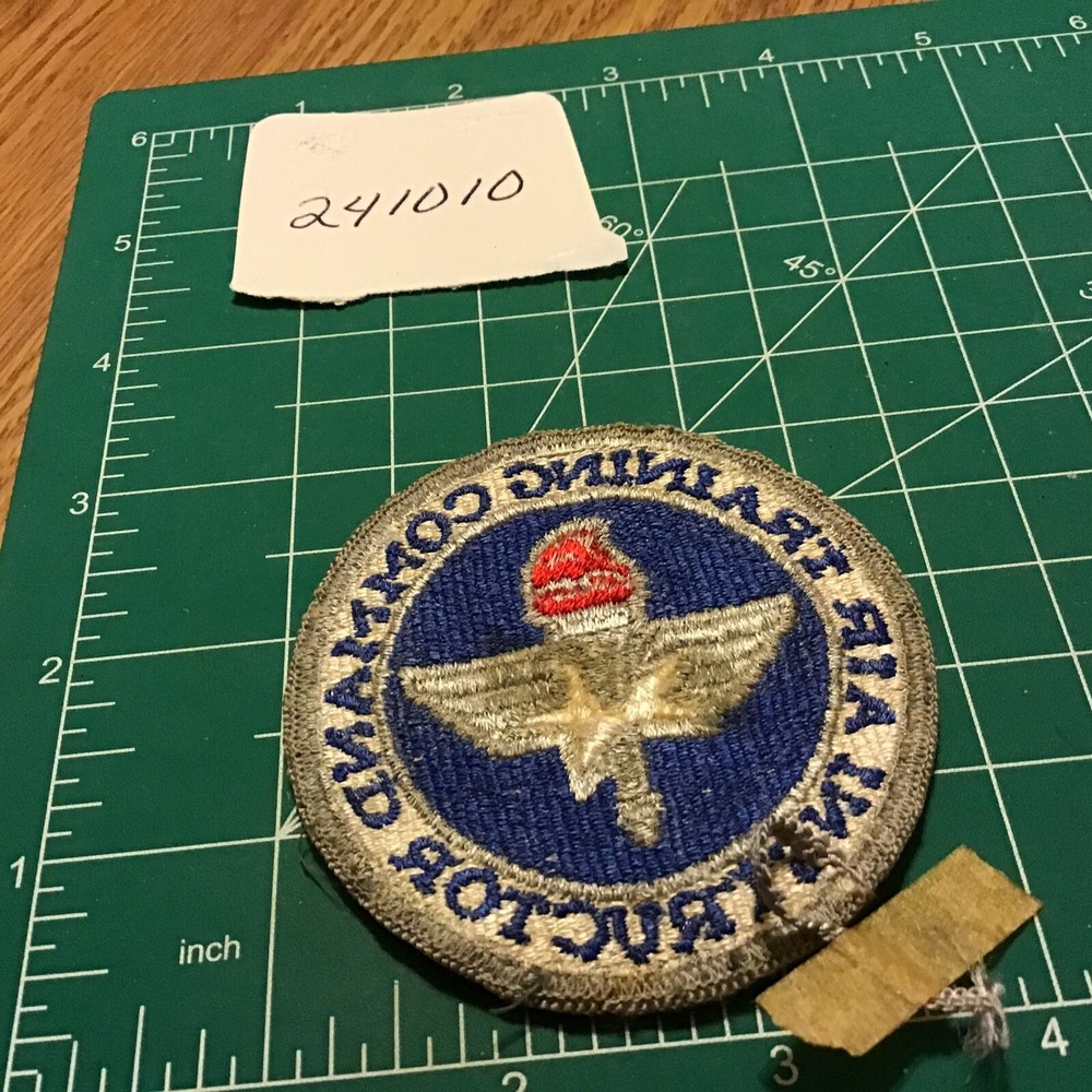 USAF AIR FORCE: AIR EDUCATION AND TRAINING COMMAND INSTRUCTOR PATCH COLOR VTG