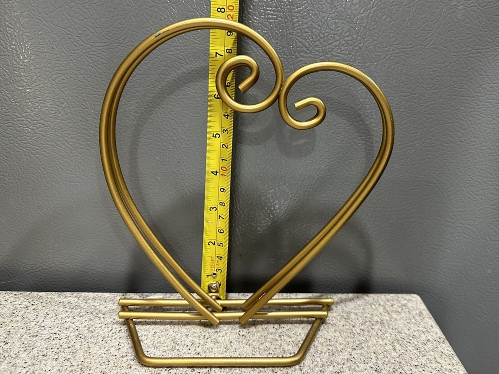 Large 7.75” Heart Shape Decorative Standing Paper Clip in EUC
