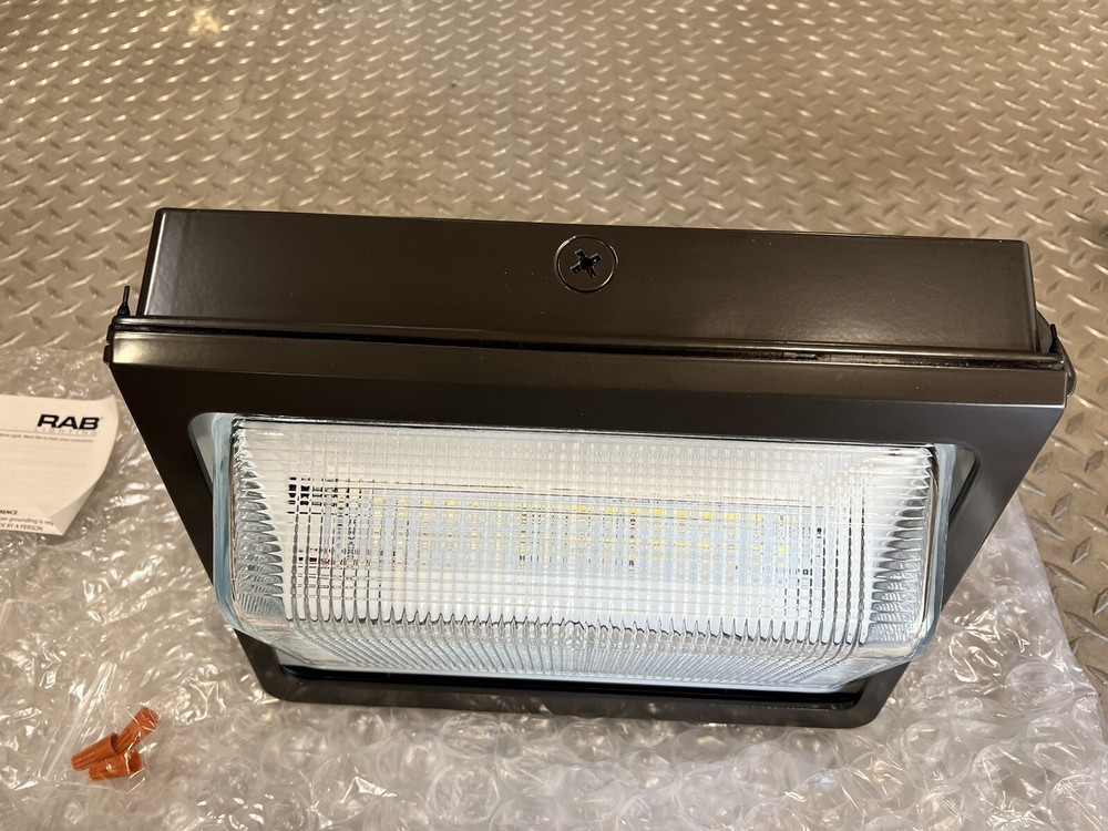 RAB LIGHTING WP2LED37W/480/PCS4 , WP2LED37W480PCS4 (BRAND NEW) ***480Volt***