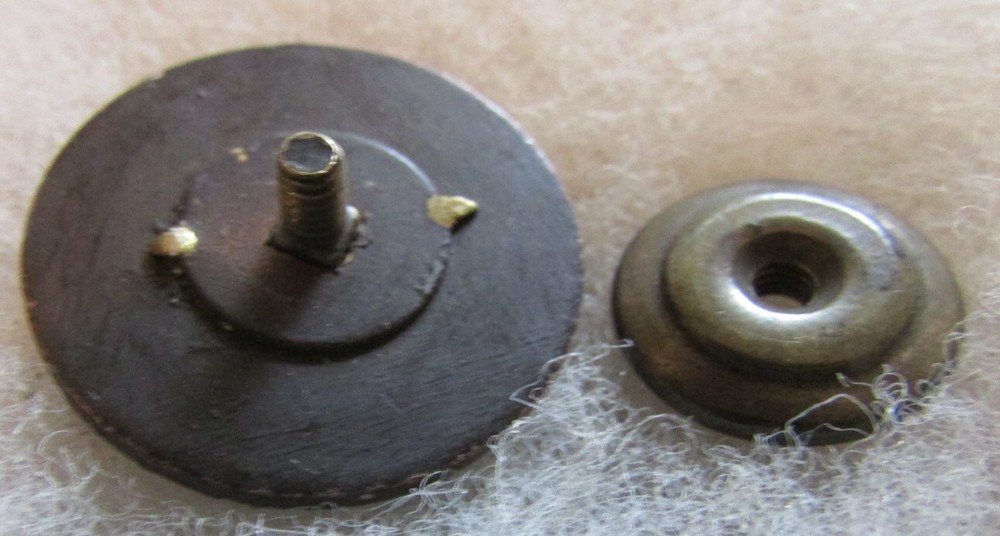 WW1 US Quartermaster Corps Collar Disc with nut