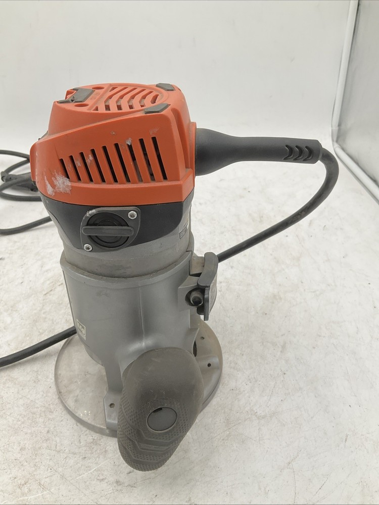Ridgid R2901 Router with R2911 Base