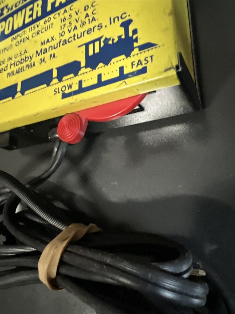 VTG HOBBY TRANSFORMER No.70203 H.O.TRAIN CONTROLLER POWER PACK