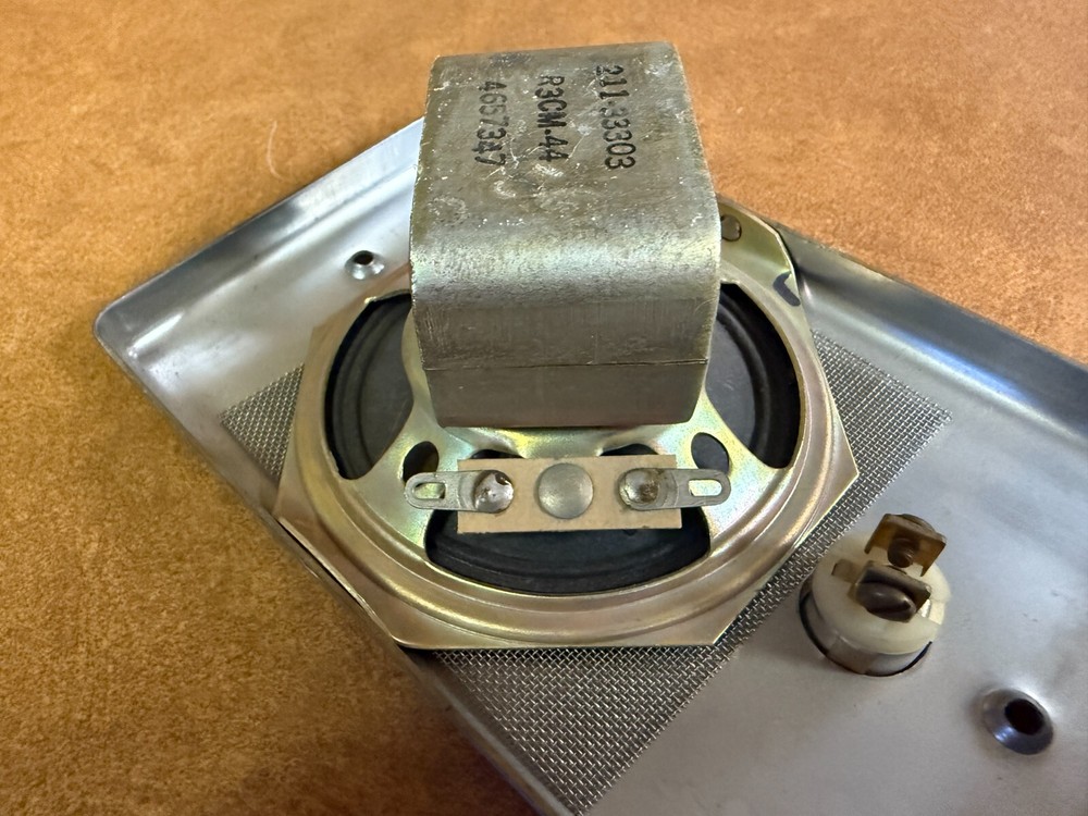 3J45B Intercom Station